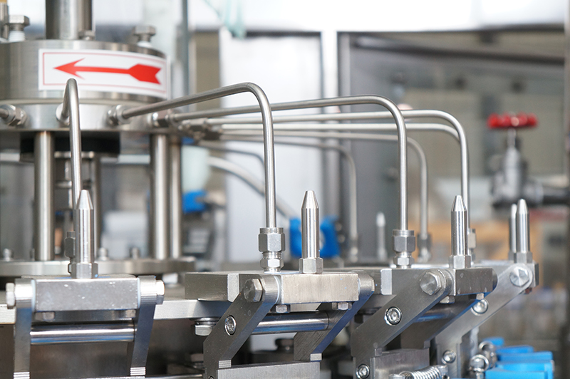 玻璃瓶三合一灌装机