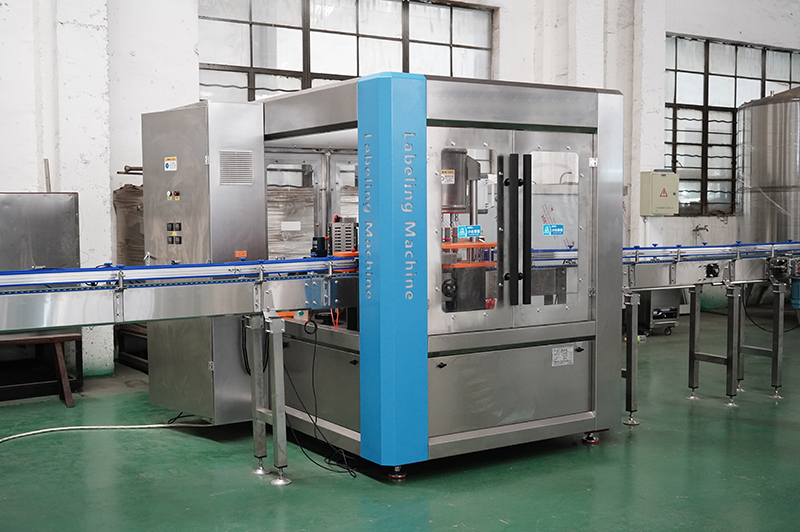 8头热熔胶贴标机