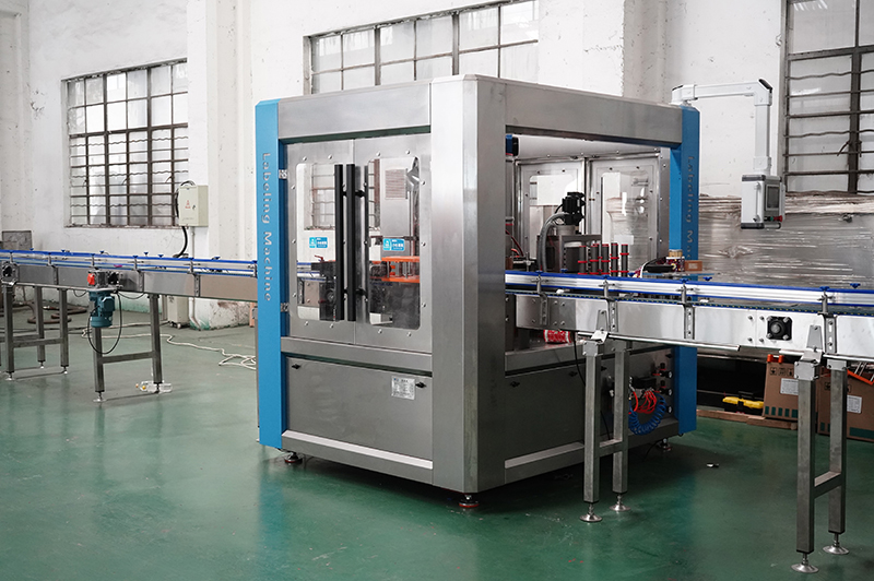 8头热熔胶贴标机